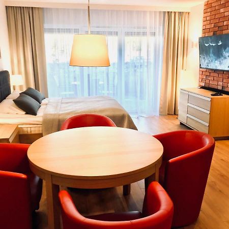 פוגורזליצה Apartamenty Rodzinne Z Ogrodkiem מראה חיצוני תמונה