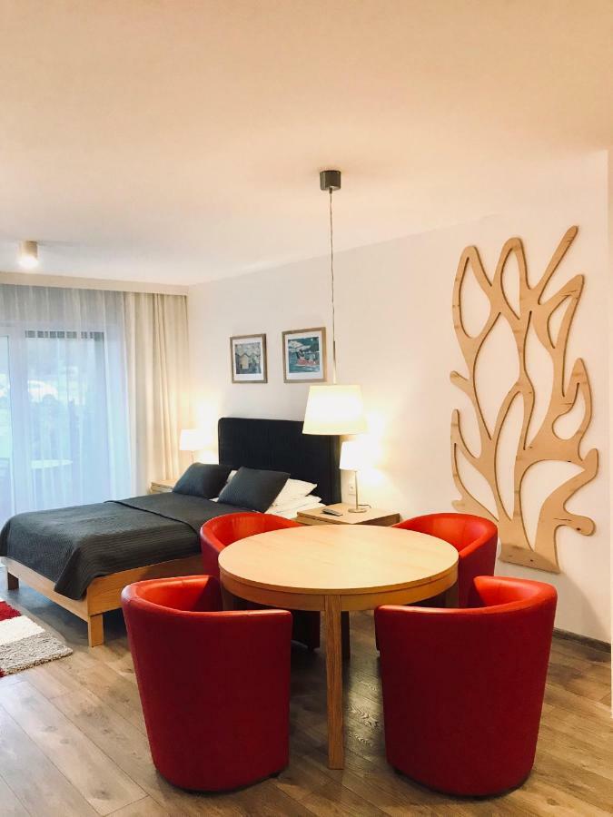 פוגורזליצה Apartamenty Rodzinne Z Ogrodkiem מראה חיצוני תמונה