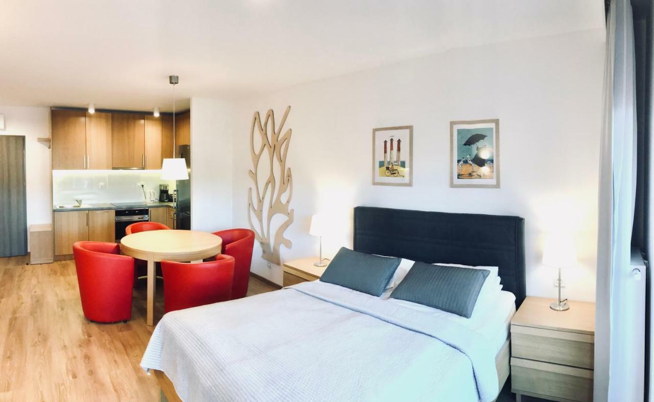 פוגורזליצה Apartamenty Rodzinne Z Ogrodkiem מראה חיצוני תמונה