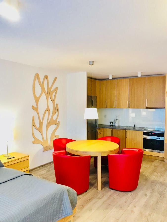 פוגורזליצה Apartamenty Rodzinne Z Ogrodkiem מראה חיצוני תמונה